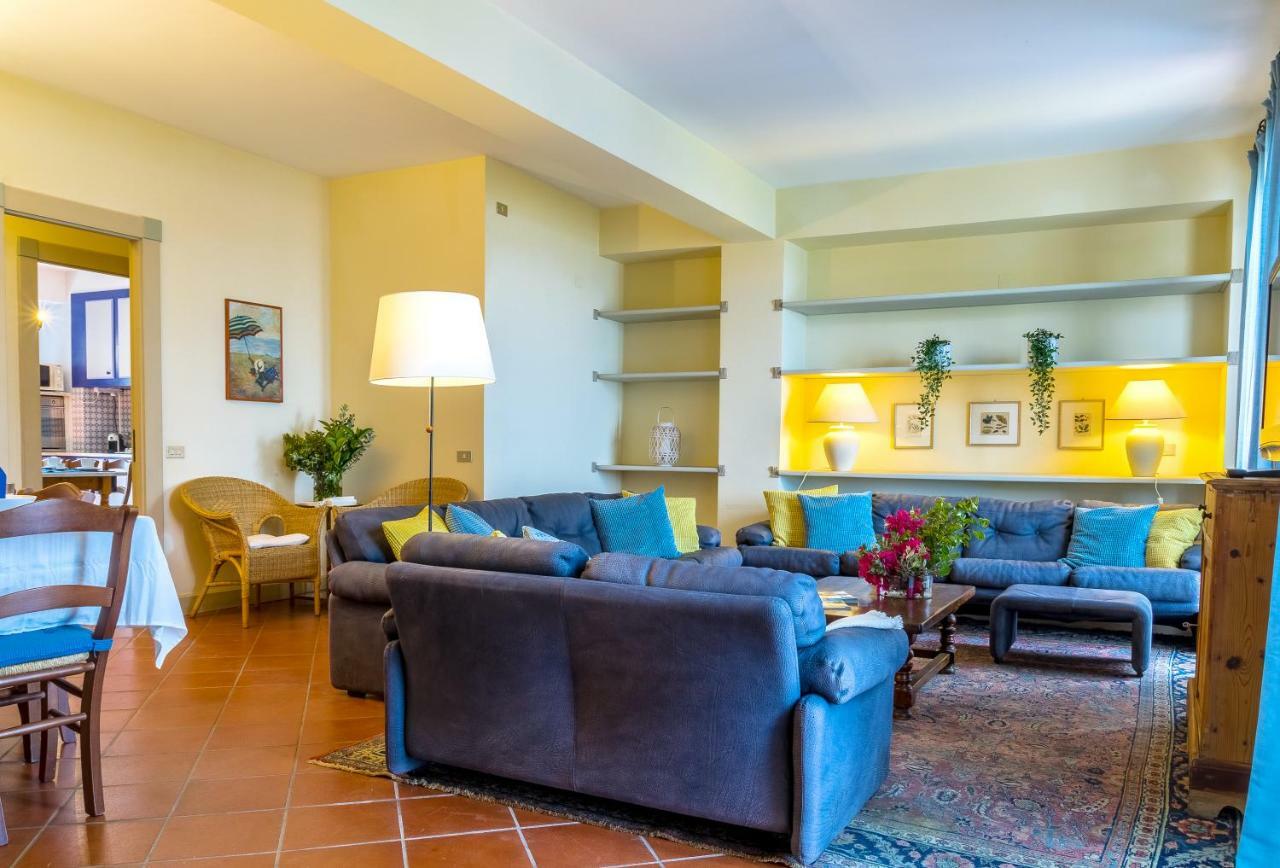 ריפוסטו Les Suites - Apartments מראה חיצוני תמונה